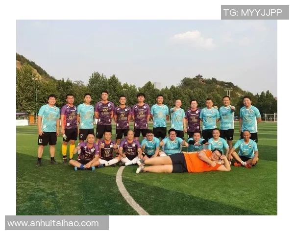 足球明星齐聚一堂共庆端午粽子节目精彩纷呈欢乐无限